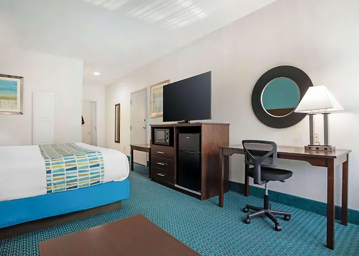 Best Western Plus Blue Angel Inn
