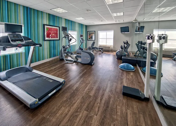 Holiday Inn Express & Suites Cookeville By Ihg