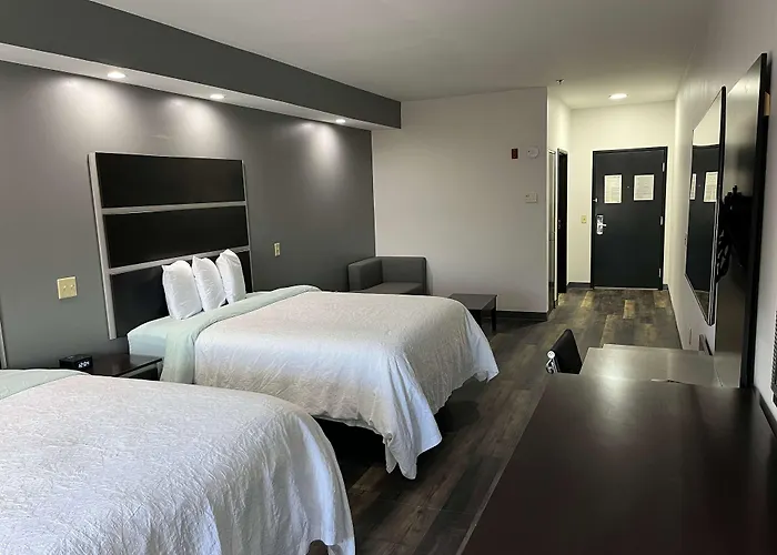 Sonesta Essential Savannah