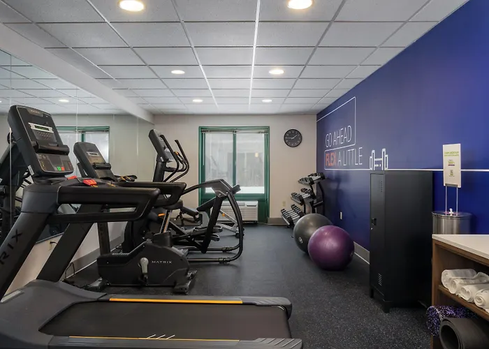 Holiday Inn Express Hotel & Suites Drums-Hazelton By Ihg