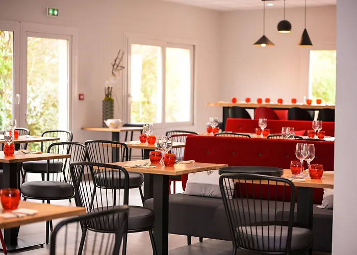 Logis Hotel Angers Sud