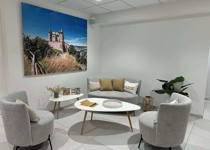 Kyriad Saumur Hyper Centre Hotel, Appartements, Seminaires Et Spa Soins Sothys Paris