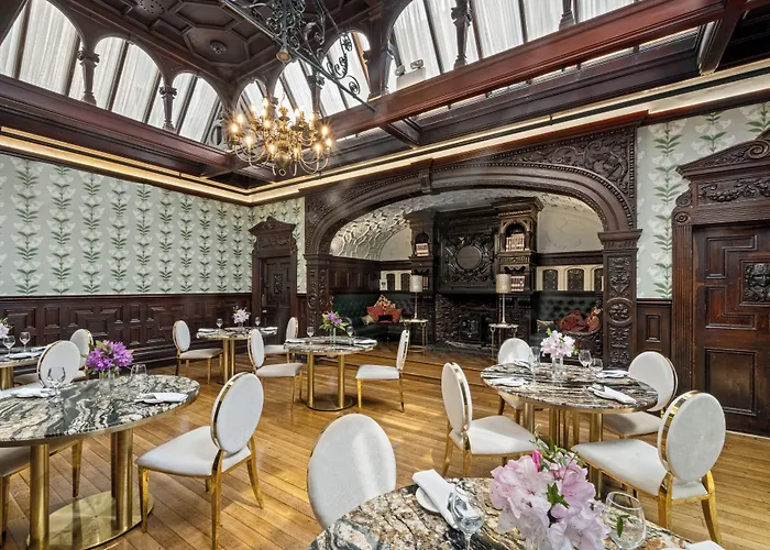 Cork'S Vienna Woods Hotel & Villas