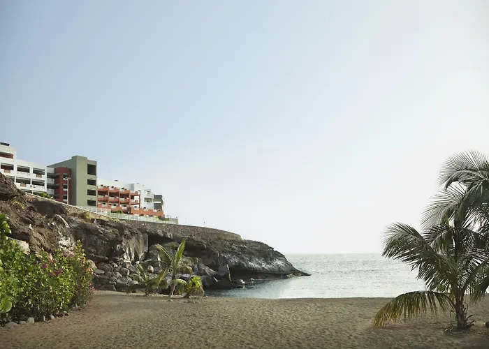 Adrian Hoteles Roca Nivaria