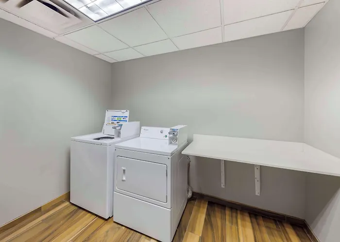 Best Western Plus Midwest City Inn & Suites