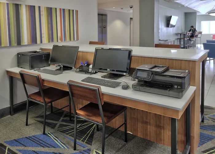 Holiday Inn Express & Suites Portales By Ihg
