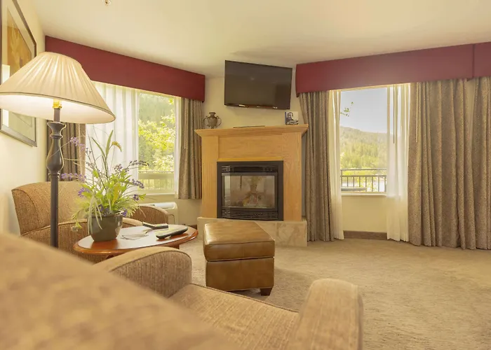 Best Western Lodge At River'S Edge