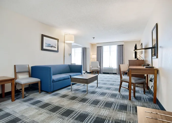 Holiday Inn Express & Suites - Mobile - I-65 By Ihg