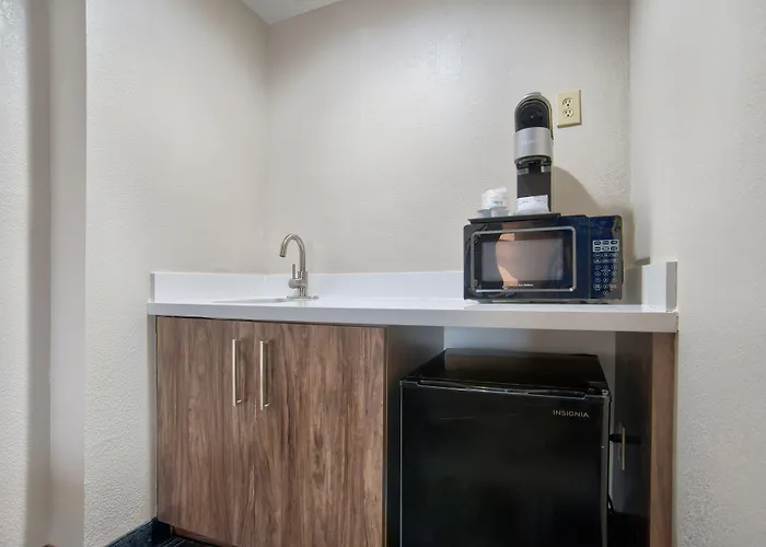 Holiday Inn Express & Suites - Mobile - I-65 By Ihg