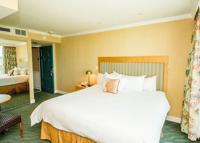 Port Royal Oceanfront Hotel