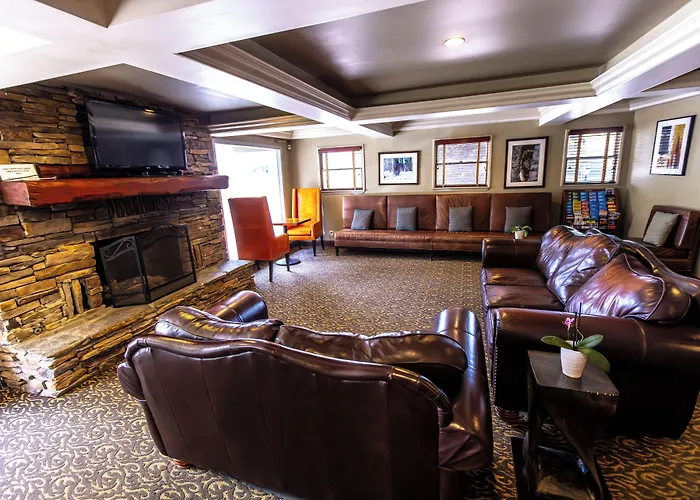 The Mammoth Creek Inn