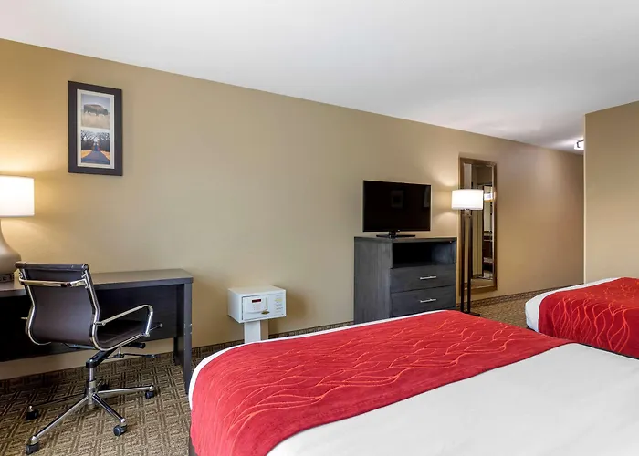 Comfort Inn & Suites Ponca City Near Marland Mansion