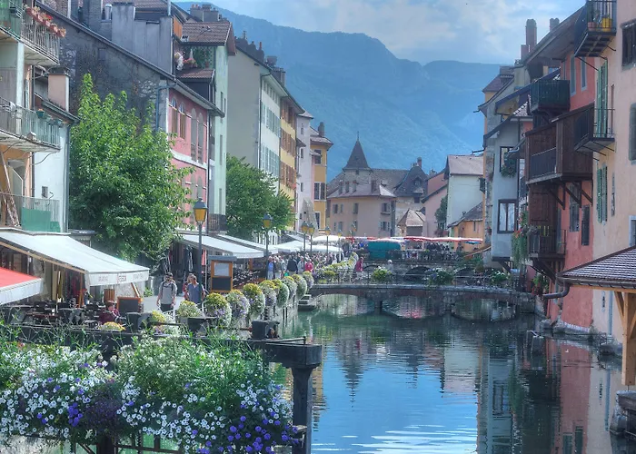 Campanile Annecy Centre - Gare