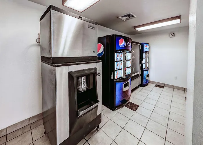 Motel 6-Niantic, Ct - New London