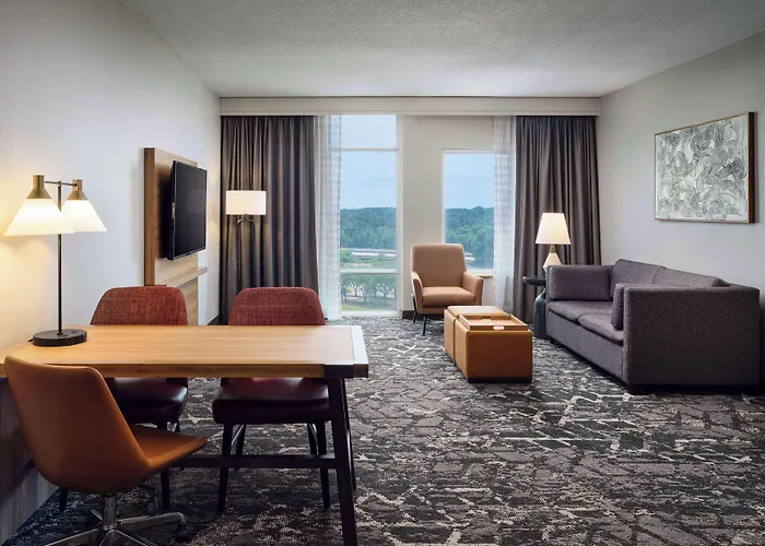 Embassy Suites By Hilton Hampton Convention Center