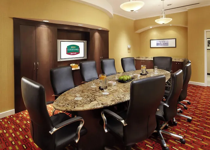 Courtyard By Marriott Pittsburgh West Homestead Waterfront