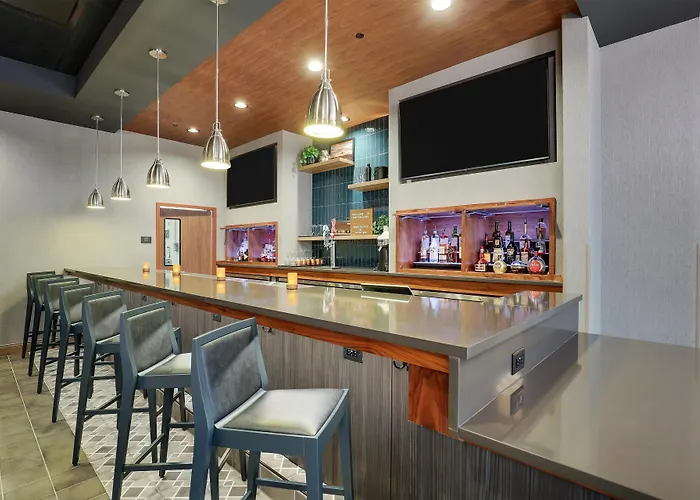 Drury Inn & Suites Dayton North
