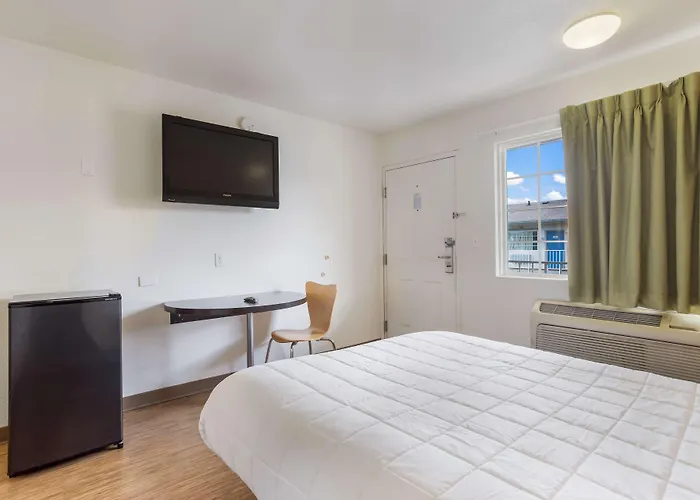 Americas Best Value Inn Bowling Green