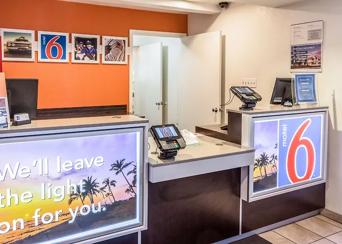 Motel 6-Bakersfield, Ca - East