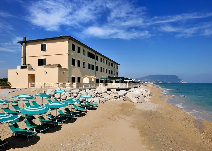 Hotel Brigantino Non Dista