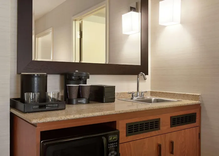 Embassy Suites Boston At Logan Airport
