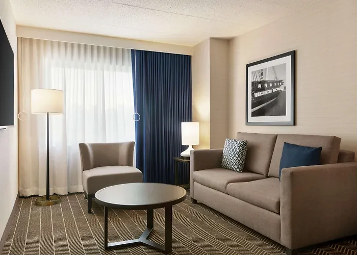Embassy Suites Boston At Logan Airport
