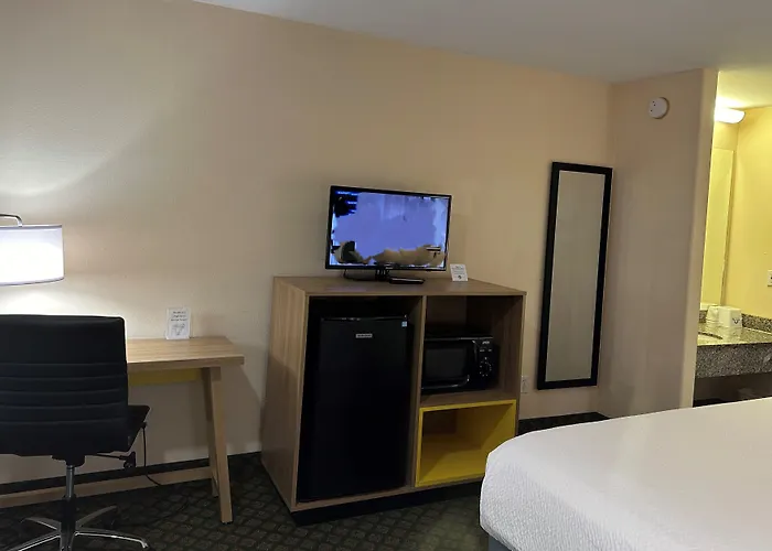 Days Inn & Suites By Wyndham Eunice