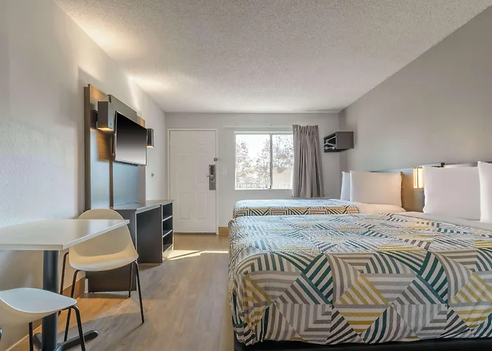 Motel 6 Hayward, Ca- Silicon Valley Gateway