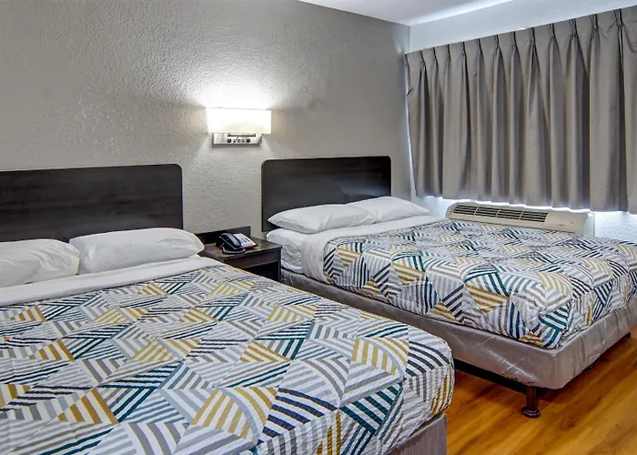 Motel 6-Longview, Tx