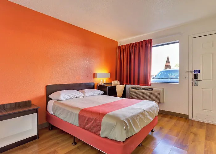 Motel 6 Santa Rosa - South