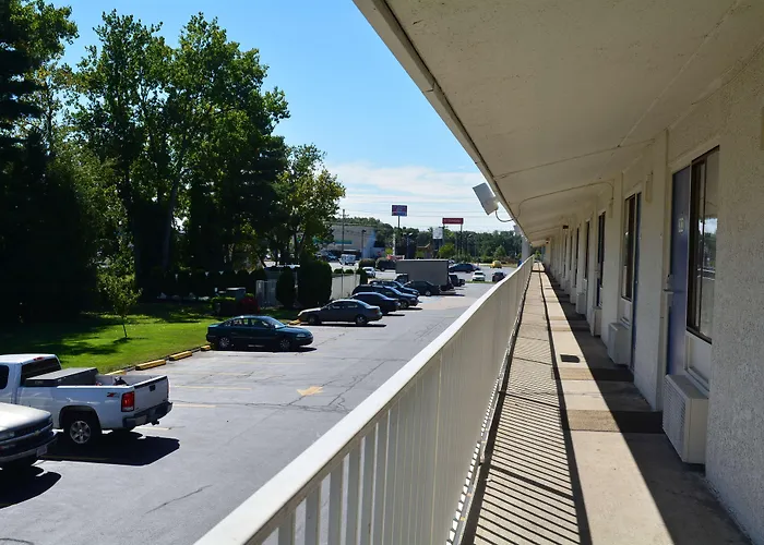 Motel 6-Chicopee, Ma - Springfield