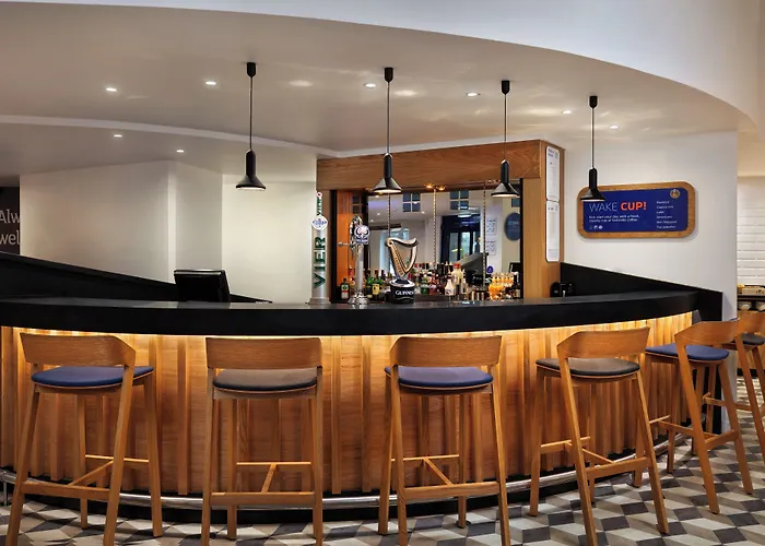 Holiday Inn Express Strathclyde Park M74, Jct 5 By Ihg
