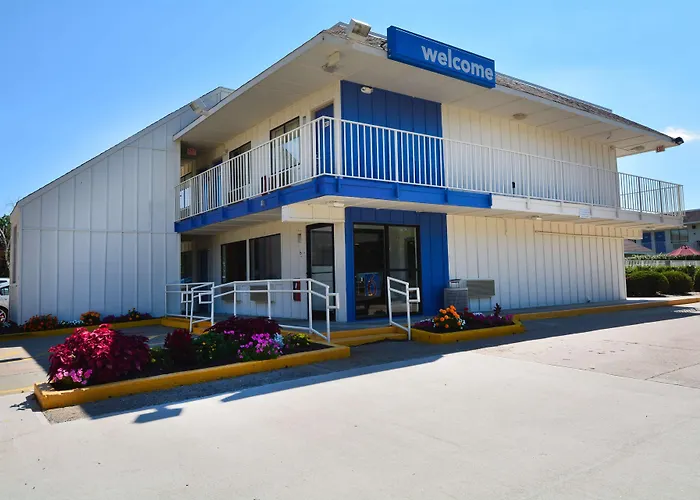 Motel 6-Windsor Locks, Ct - Hartford