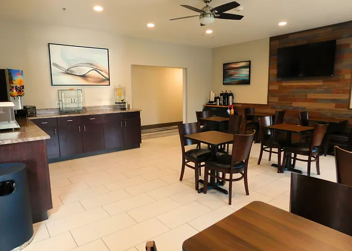 Island Suites