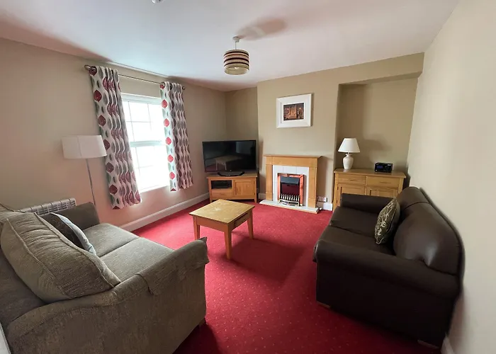 Belmore Court & Motel