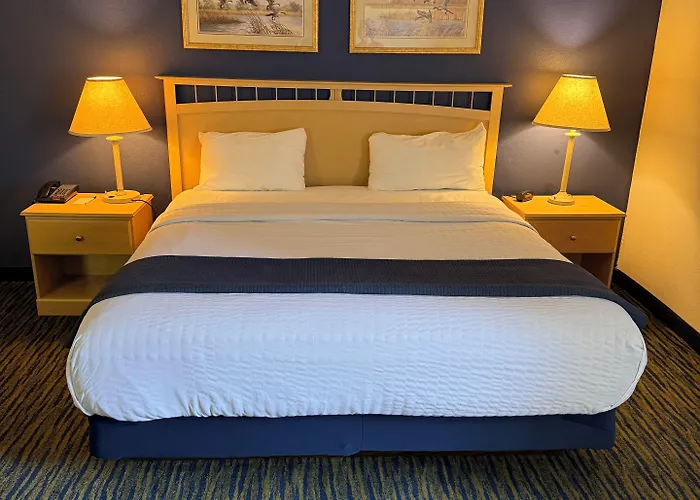 Ameristay Inn & Suites