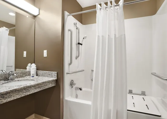 Microtel Inn & Suites By Wyndham Cambridge
