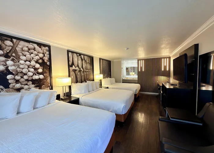 The Orchard Hotel Ukiah Wine Country Free Breakfast, Pool, & Hot Tub