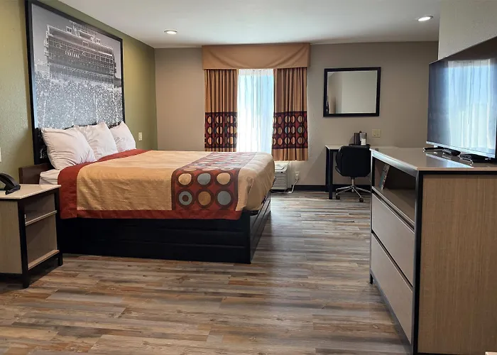 Super 8 By Wyndham Frankfort In