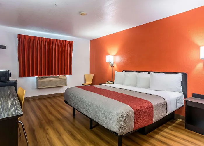 Motel 6-Barkeyville, Pa