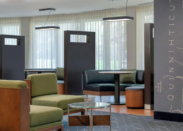 Courtyard By Marriott Providence Lincoln