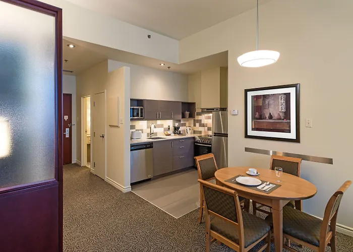 Le Square Phillips Hotel & Suites
