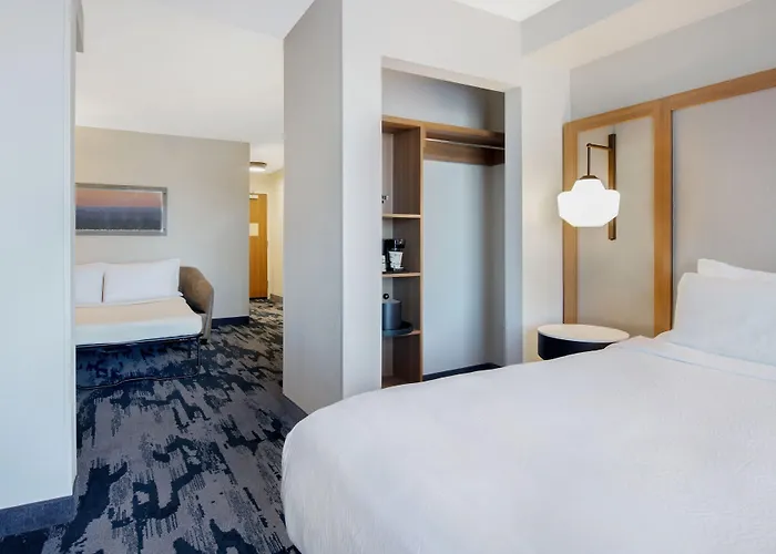 Fairfield Inn & Suites By Marriott Greenwood