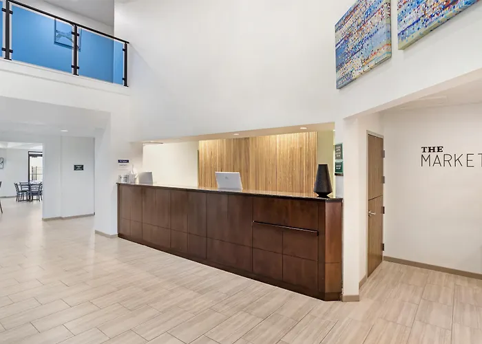 Best Western Plus Executive Hotel & Suites