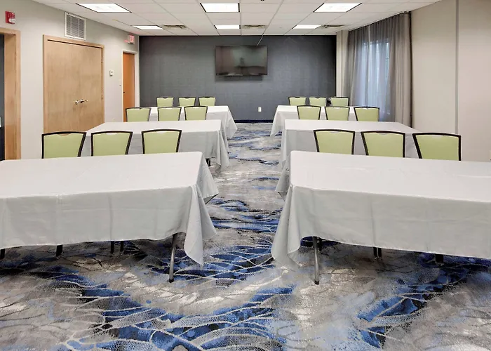 Fairfield By Marriott Youngstown/Austintown