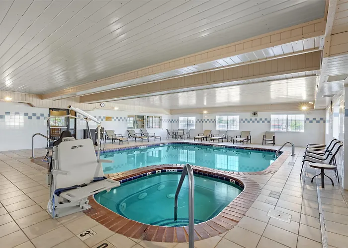 Best Western Firestone Inn & Suites