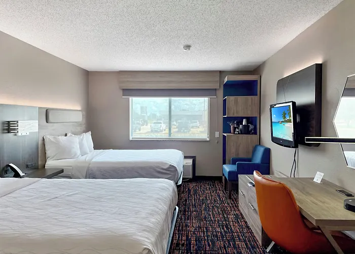 Reston Inn & Suites