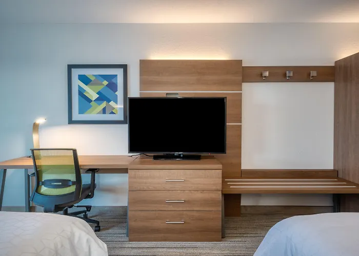 Holiday Inn Express Hotel & Suites Greenville By Ihg