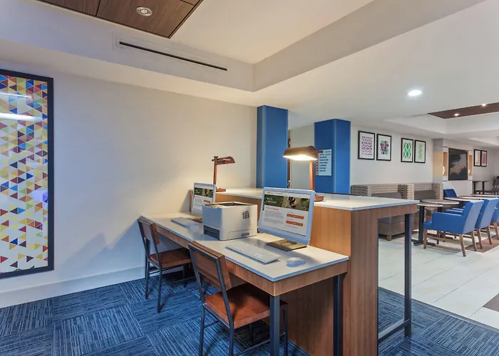 Holiday Inn Express Elk Grove West I-5 By Ihg