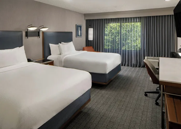 Courtyard By Marriott Texarkana